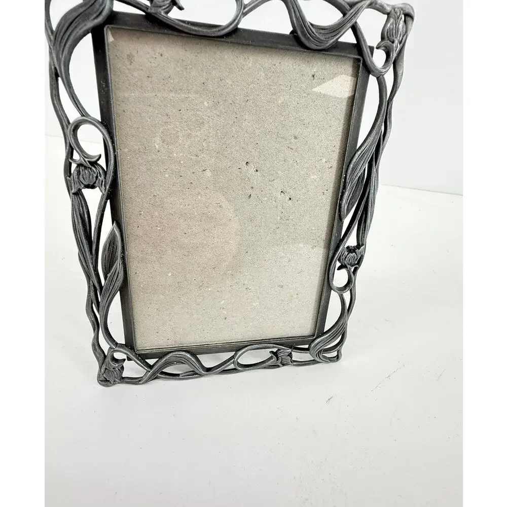 Vintage Pewter Picture Frame Art Nouveau Floral Vine Scroll Tabletop 4x6